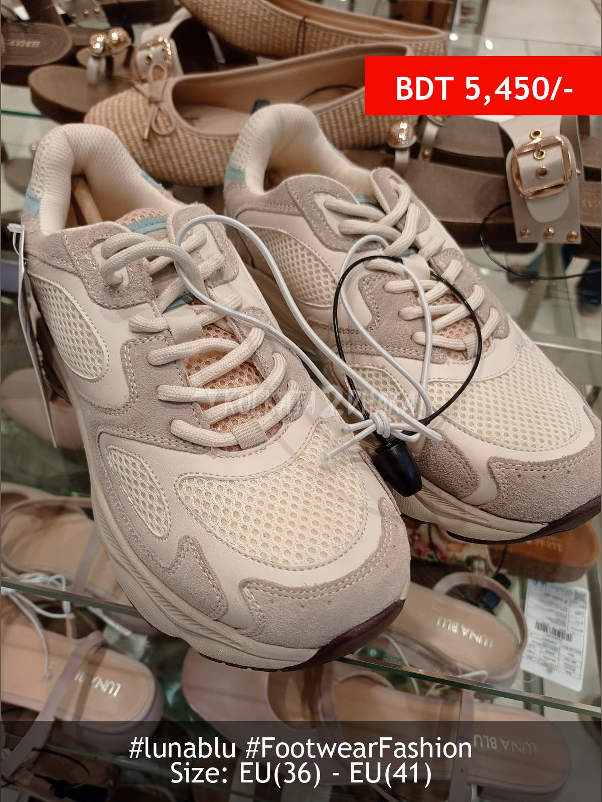 Lunablu ivory shoe