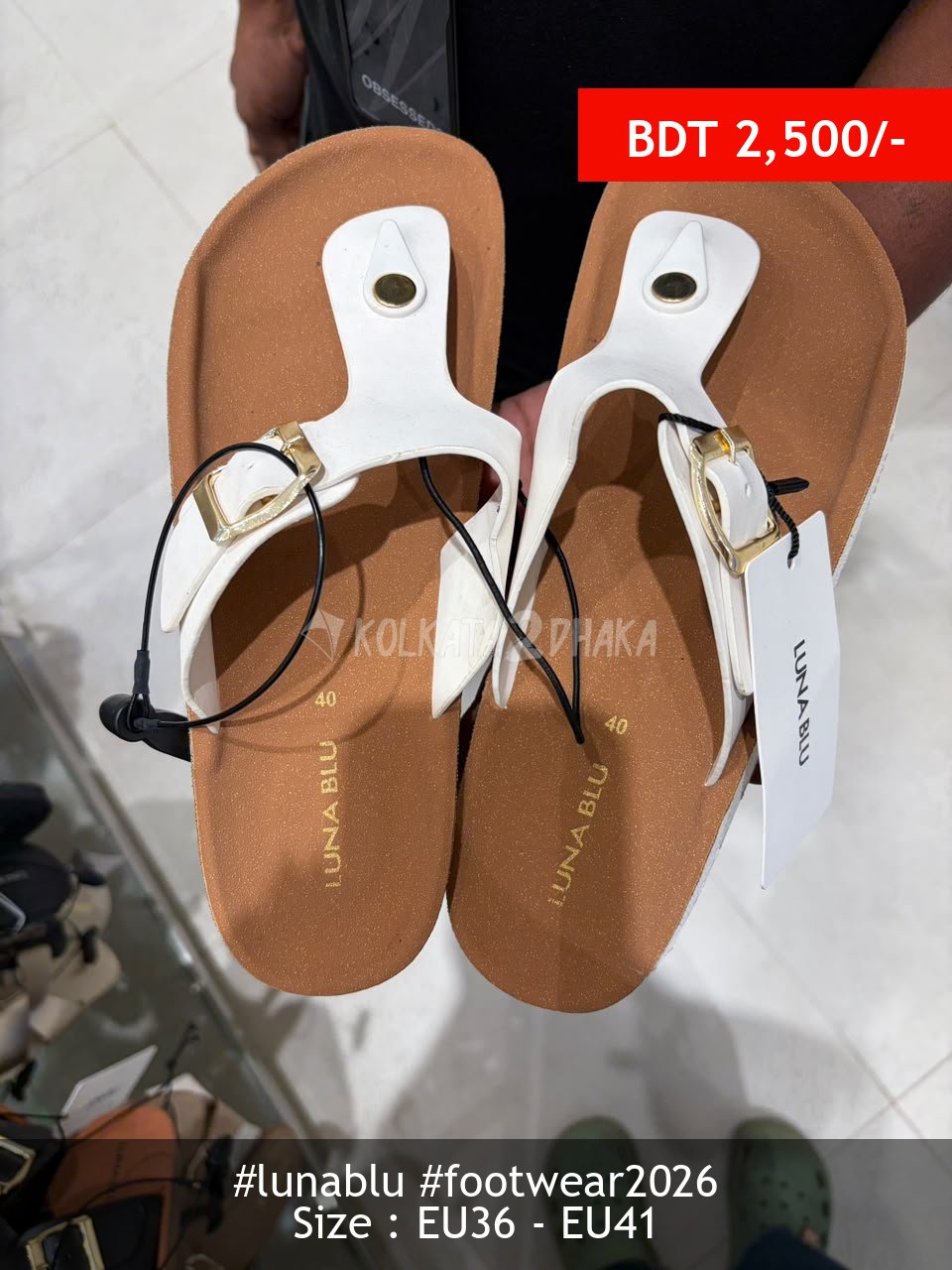 Lunablu white flat